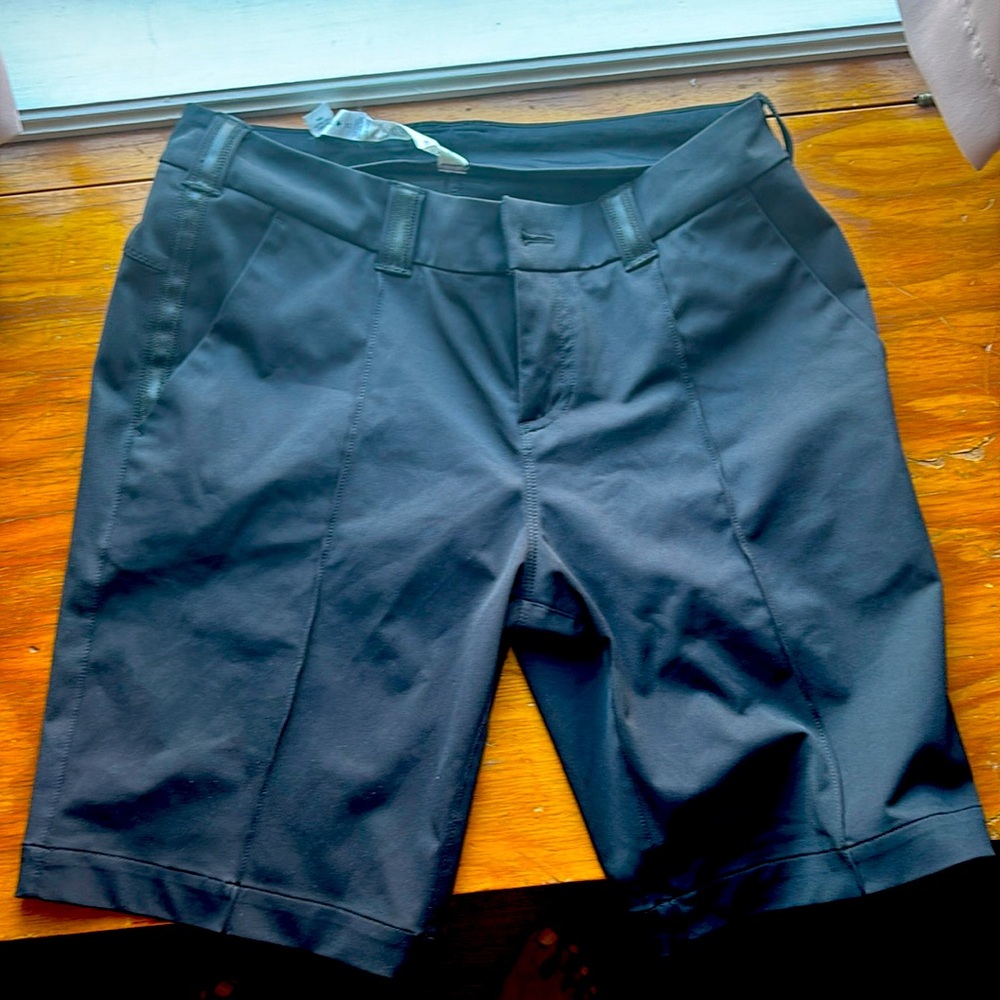 LuluLemon Golf Bermuda Shorts